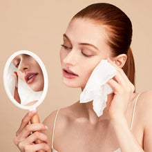 Load image into Gallery viewer, Clé de Peau Beauté Makeup Cleansing Towelettes