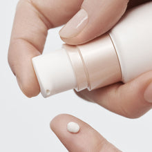 Load image into Gallery viewer, Calm-Essentiel Soothing Emulsion