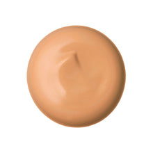 Load image into Gallery viewer, Clé de Peau Beauté Radiant Cream Foundation BF40 Light Tan Buff
