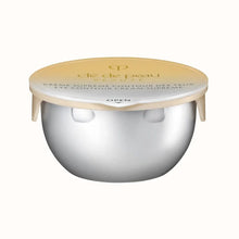 Load image into Gallery viewer, Clé de Peau Beauté Enhancing Eye Contour Cream Supreme

