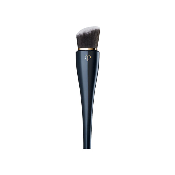 Clé de Peau Beauté High Coverage Foundation Brush – Sophie Cosmetics &  Accessories